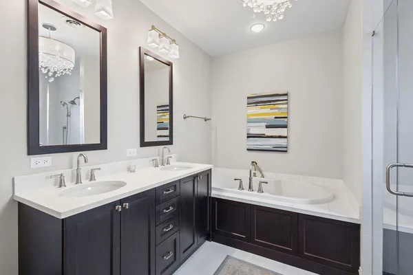 $1,645,000 | 4916 South Blackstone Avenue, Chicago, IL 60615