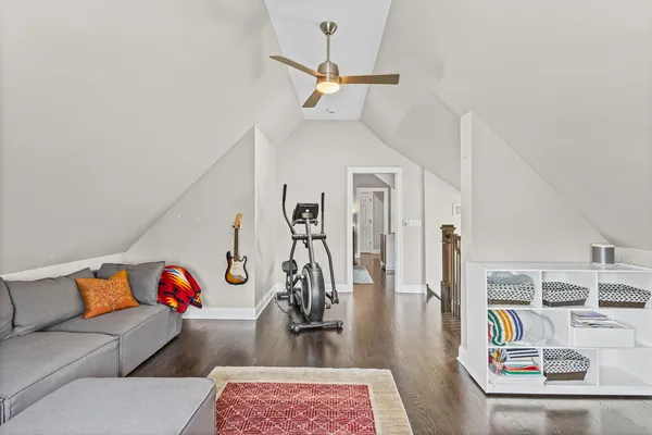 $1,645,000 | 4916 South Blackstone Avenue, Chicago, IL 60615