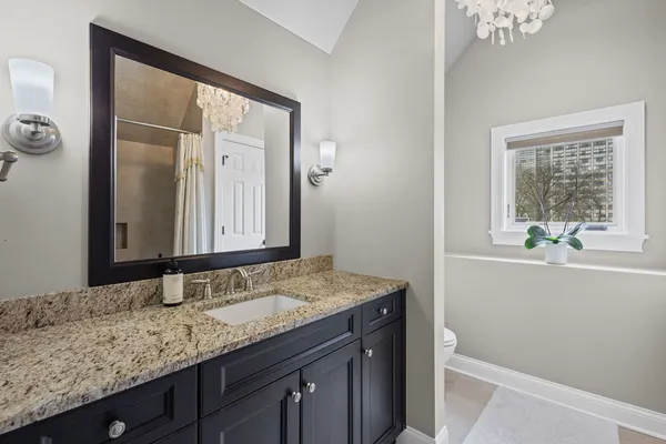 $1,645,000 | 4916 South Blackstone Avenue, Chicago, IL 60615