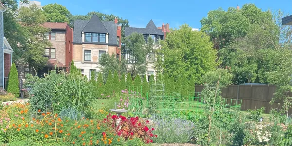 $1,645,000 | 4916 South Blackstone Avenue, Chicago, IL 60615