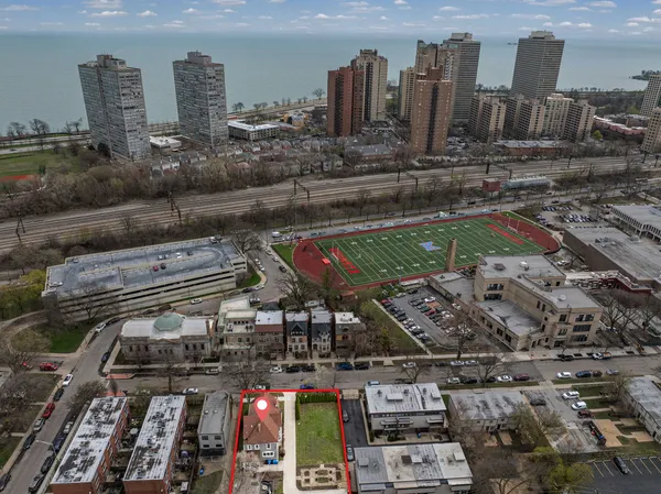 $1,645,000 | 4916 South Blackstone Avenue, Chicago, IL 60615