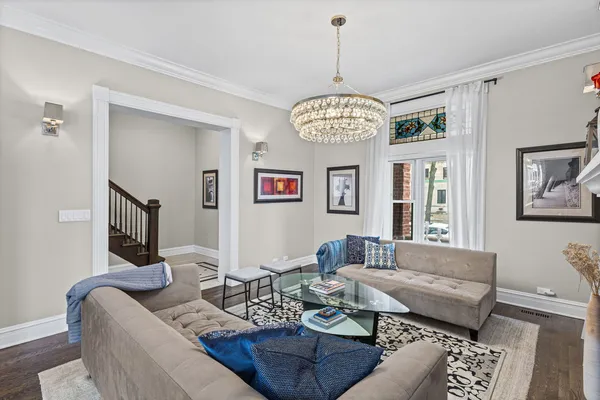 $1,645,000 | 4916 South Blackstone Avenue, Chicago, IL 60615