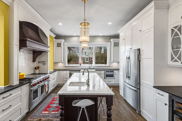 $1,645,000 | 4916 South Blackstone Avenue, Chicago, IL 60615