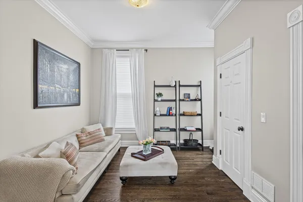 $1,645,000 | 4916 South Blackstone Avenue, Chicago, IL 60615