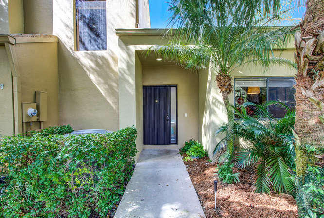 734 St Albans Drive Boca Raton, FL 33486 - Photo 2 of 20 734 St Albans Dr Boca Raton FL-small-002