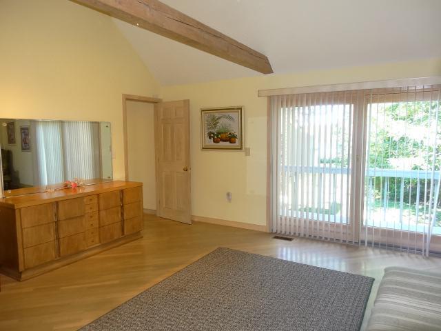 258 Huckins Neck Road Centerville, MA 02601 - Photo 16 of 30 a view of a livingroom with furniture