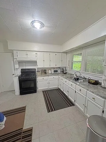 $199,000 | 490 West Bon Temps Street, Marksville, LA 71351