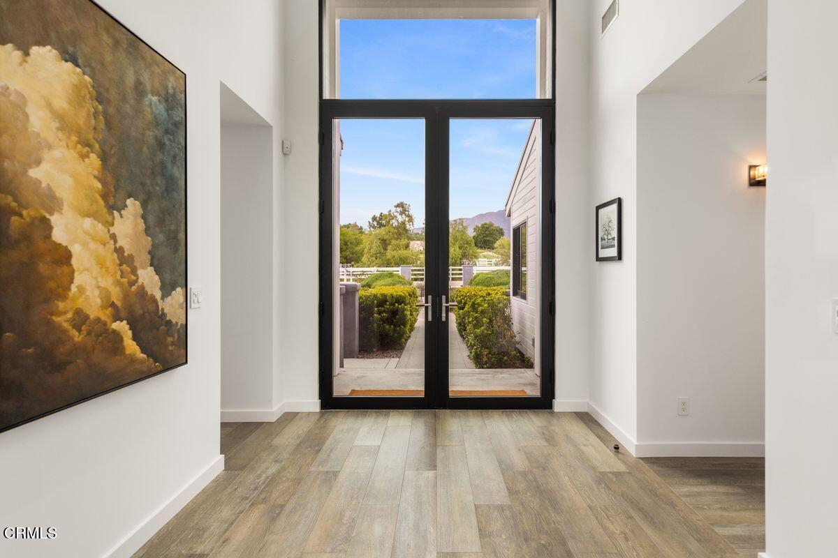 291 Saddle Lane Ojai, CA 93023 - Photo 5 of 47 a view of an entryway with wooden floor