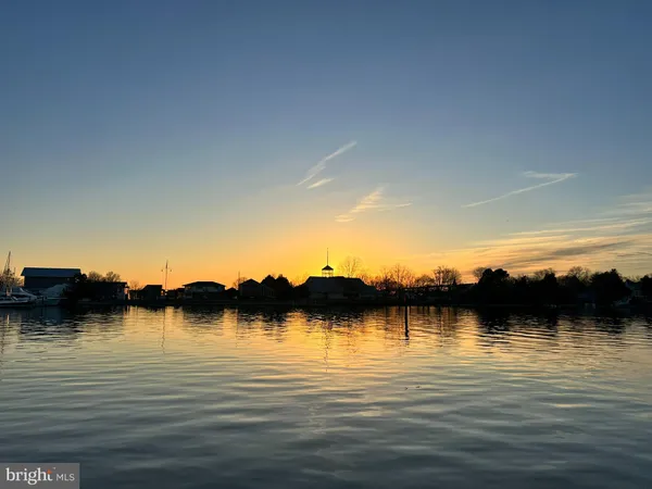 $425,000 | 770 Bellefield Road, Unit 107, Solomons, MD 20629