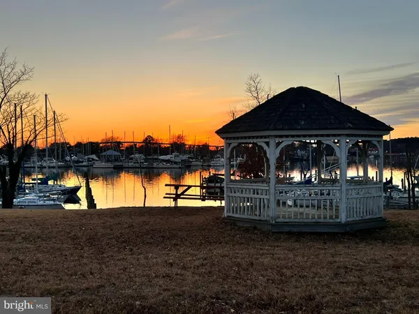 $425,000 | 770 Bellefield Road, Unit 107, Solomons, MD 20629