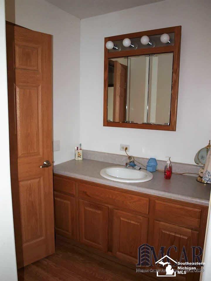 7950 South Custer Road Monroe, MI 48161 - Photo 10 of 28