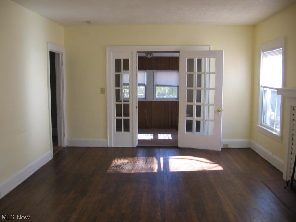 1609 Crest Road Cleveland Heights, OH 44121 - Photo 6 of 16