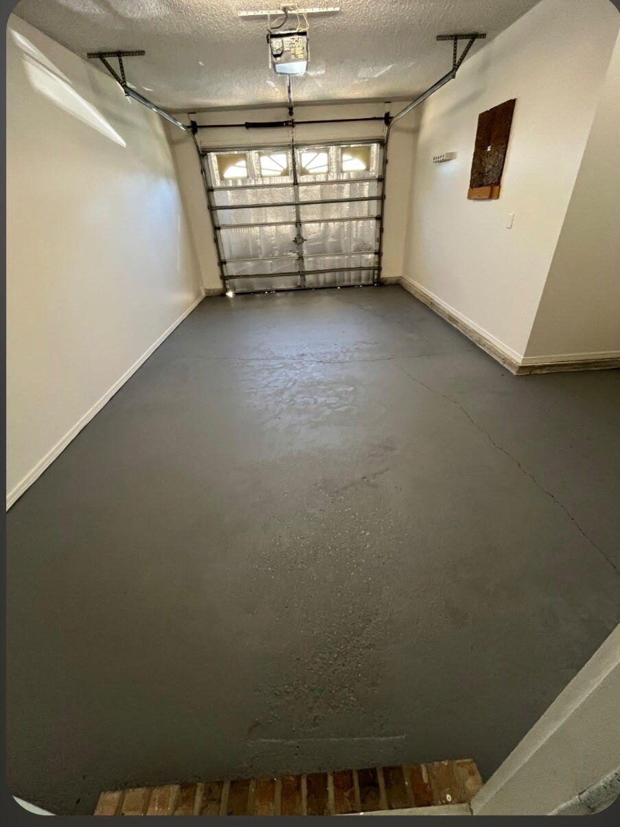 1036 Blue Ridge Drive Fort Walton Beach, FL 32547 - Photo 28 of 31 a view of an empty room with a window