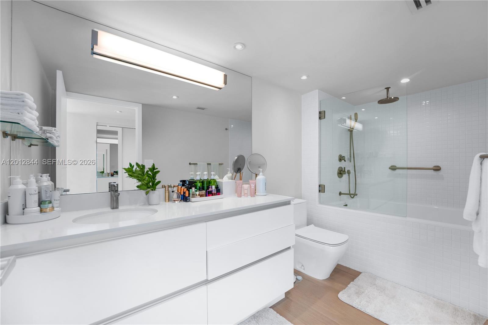 90 Alton Road, Unit 3 Miami Beach, FL 33139 - Photo 14 of 35