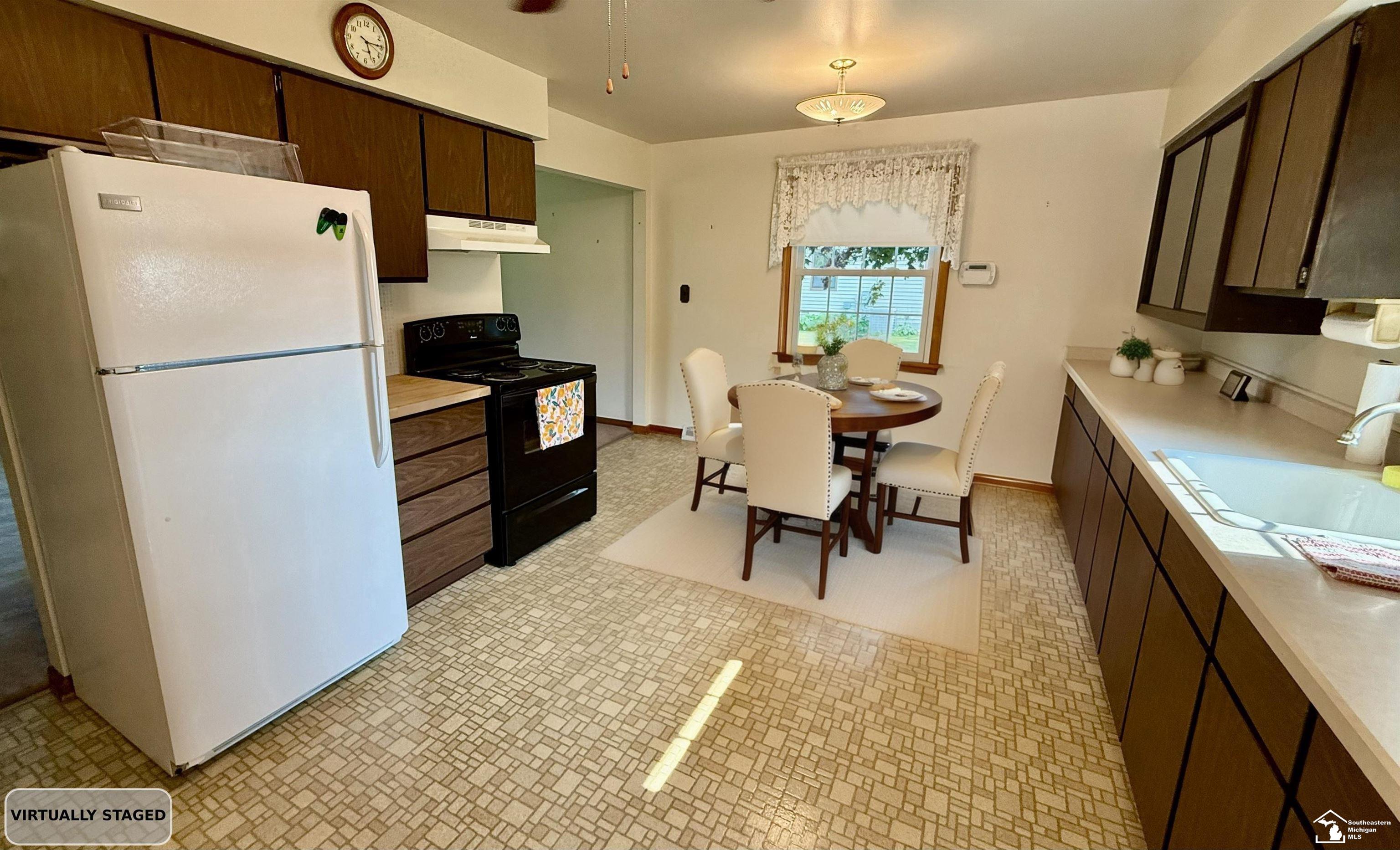 11595 Grafton Road Carleton, MI 48117 - Photo 8 of 43