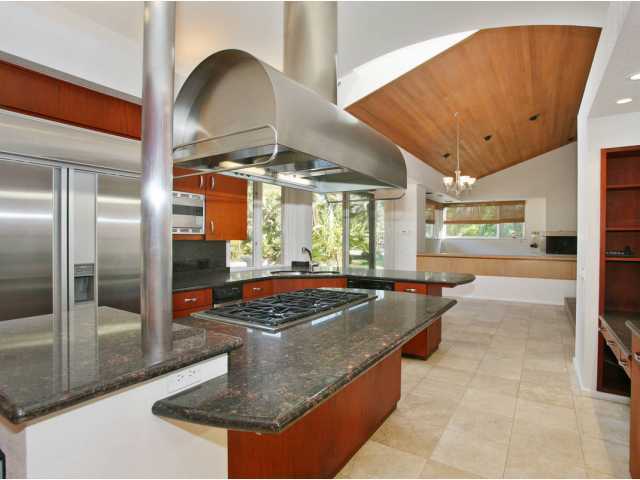 7024 Rancho Cielo Rancho Santa Fe, CA 92067 - Photo 15 of 25 DETAIL THROUGHOUT
