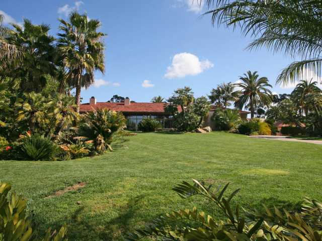 7024 Rancho Cielo Rancho Santa Fe, CA 92067 - Photo 7 of 25 ABUNDANCE OF SPACE