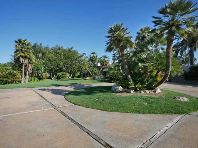 7024 Rancho Cielo Rancho Santa Fe, CA 92067 - Photo 10 of 25 CIRCULAR DRIVEWAY