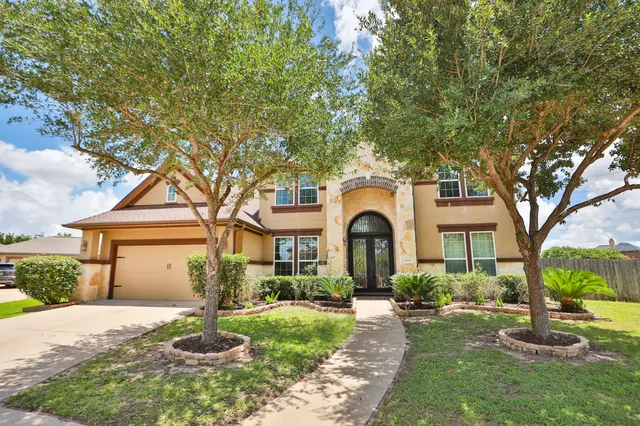 $848,000 | 4403 Fawn Hill Court, Sugar Land, TX 77479