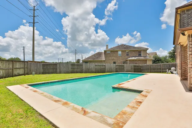 $848,000 | 4403 Fawn Hill Court, Sugar Land, TX 77479