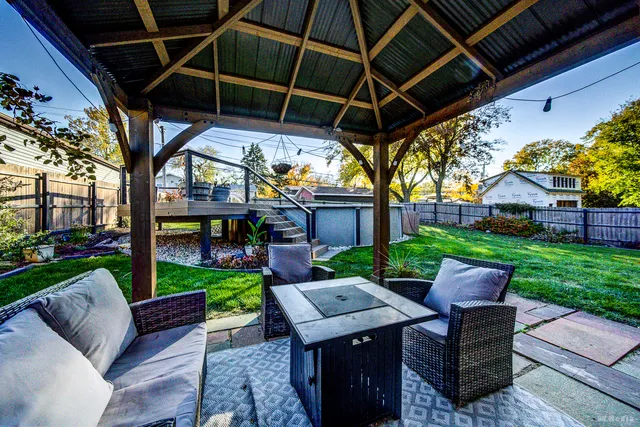 $449,900 | 571 Hitchcock Avenue, Lisle, IL 60532