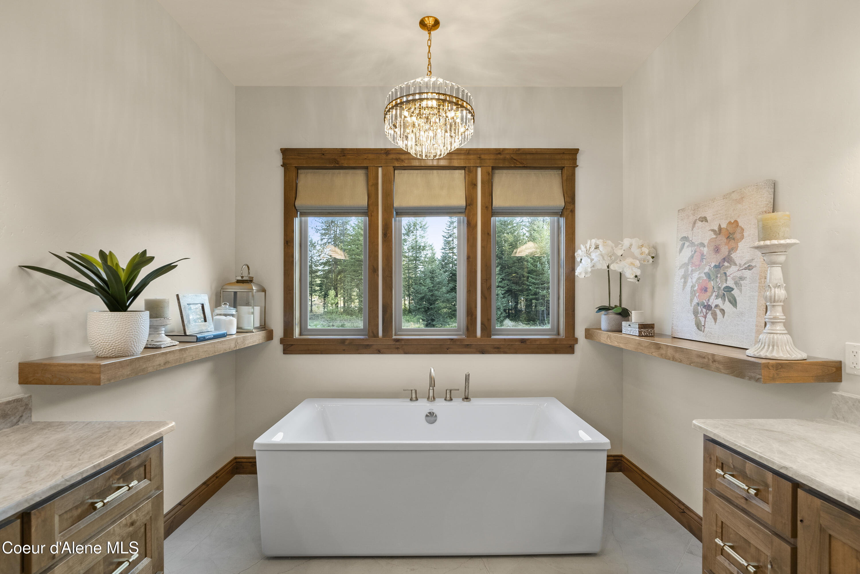1159 East Amulet Circle Rathdrum, ID 83858 - Photo 32 of 69 Primary bathroom