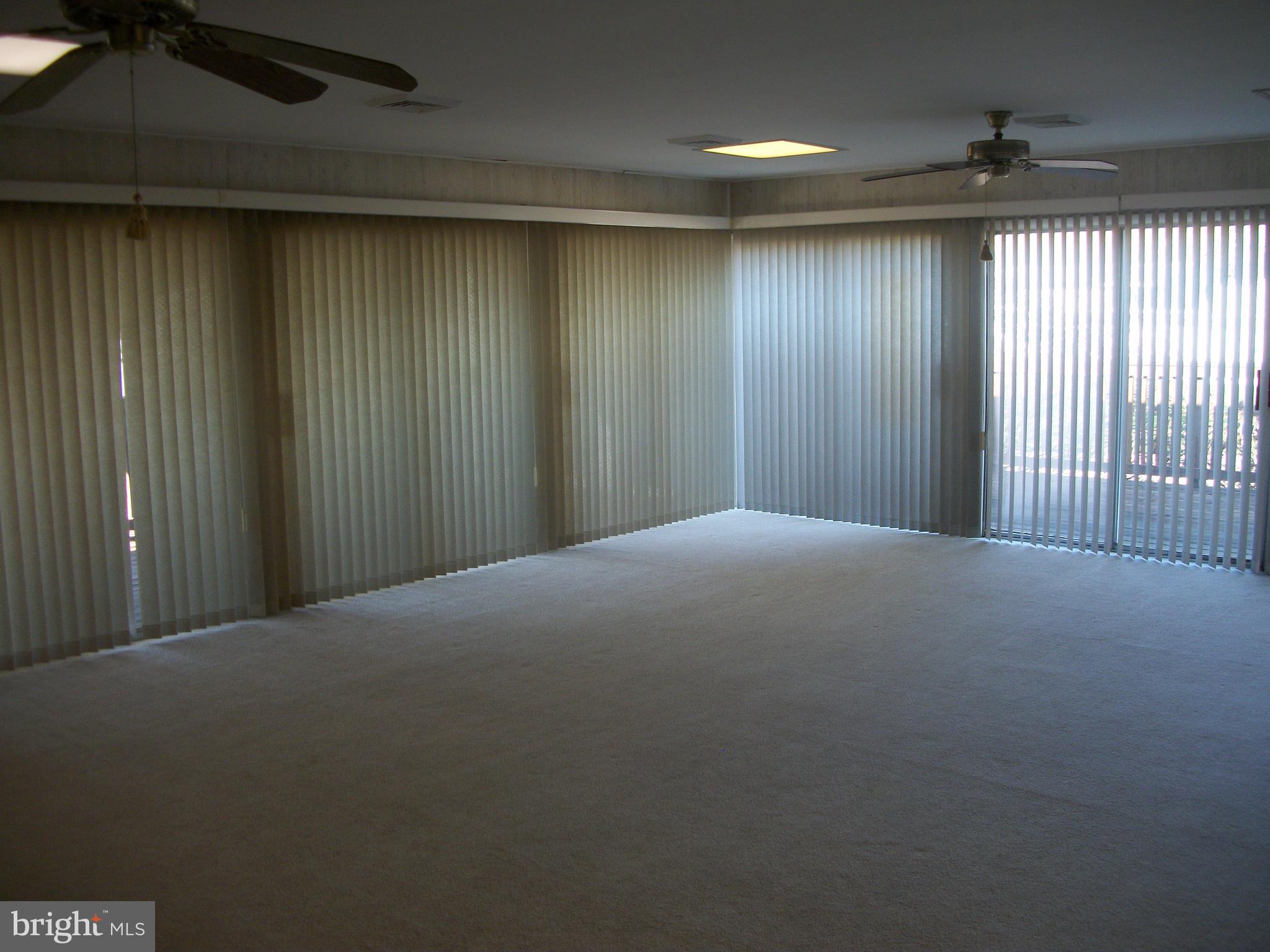 1404 Devils Reach Road Woodbridge, VA 22192 - Photo 2 of 55 Great Room with TWO Walls of Sliding Glass