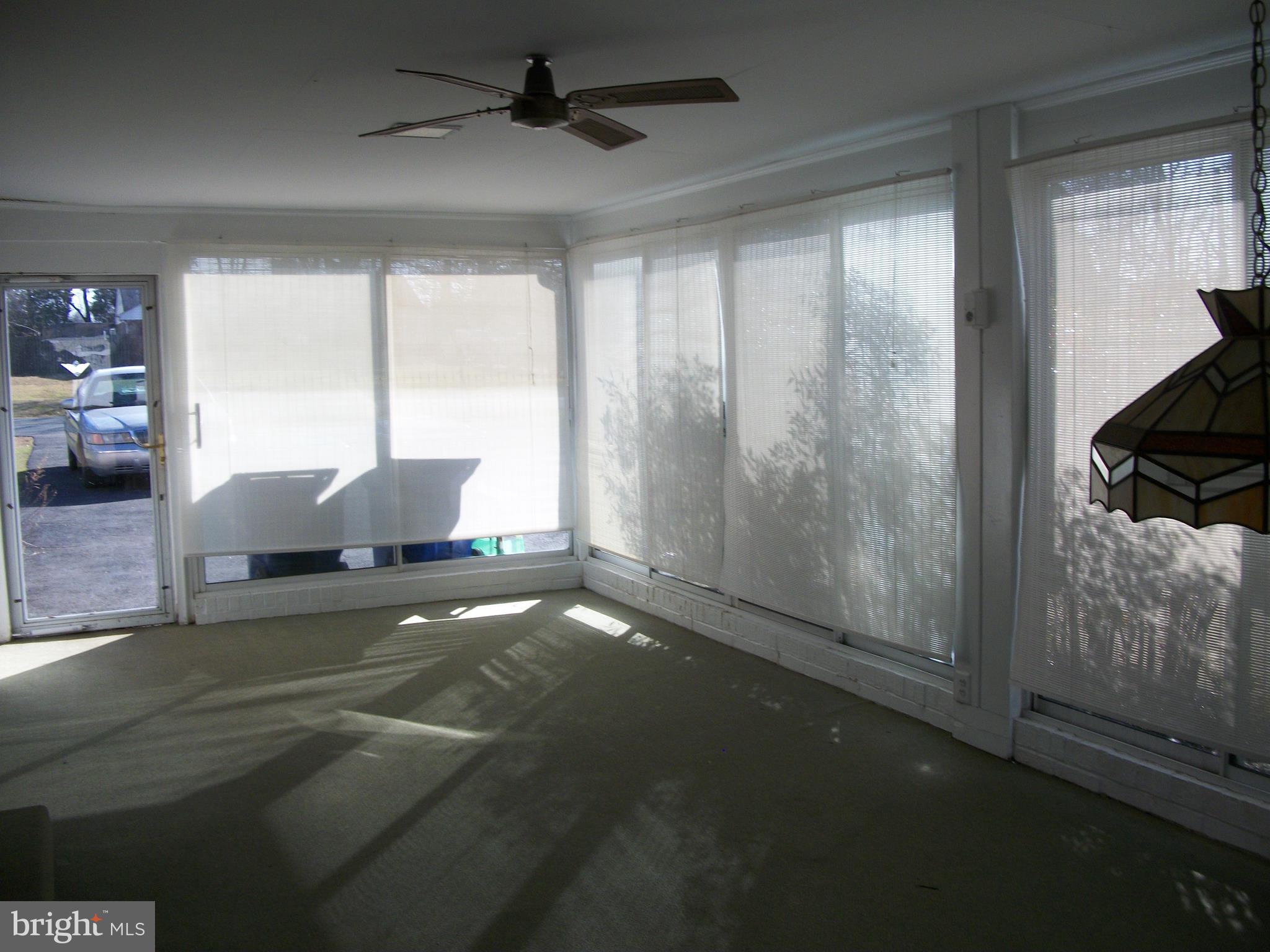 1404 Devils Reach Road Woodbridge, VA 22192 - Photo 22 of 55 Sun Porch next to Kitchen