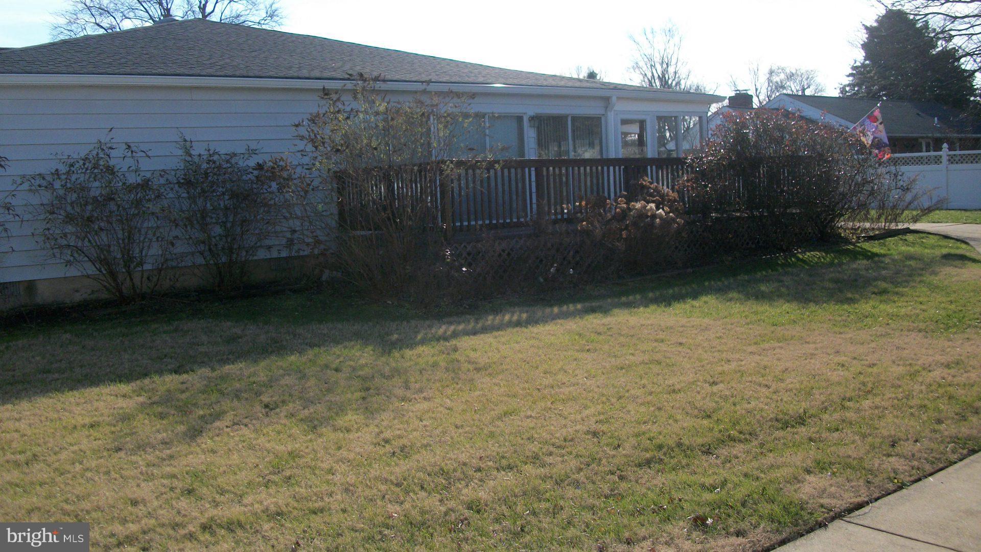 1404 Devils Reach Road Woodbridge, VA 22192 - Photo 36 of 55 Rear Deck across back of house