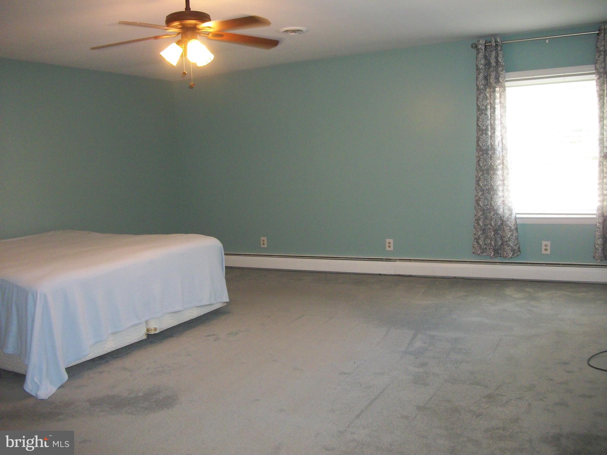 1404 Devils Reach Road Woodbridge, VA 22192 - Photo 8 of 55 HUGE Master Bedroom