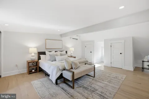 $1,499,000 | 1711 Surrey Lane Northwest, Washington, DC 20007