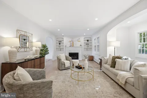 $1,499,000 | 1711 Surrey Lane Northwest, Washington, DC 20007