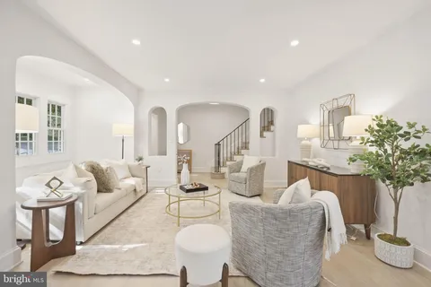 $1,499,000 | 1711 Surrey Lane Northwest, Washington, DC 20007