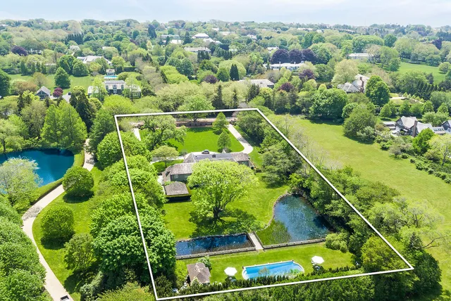 $700,000 | 63 Middle Lane, East Hampton, NY 11937