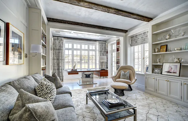 $700,000 | 63 Middle Lane, East Hampton, NY 11937