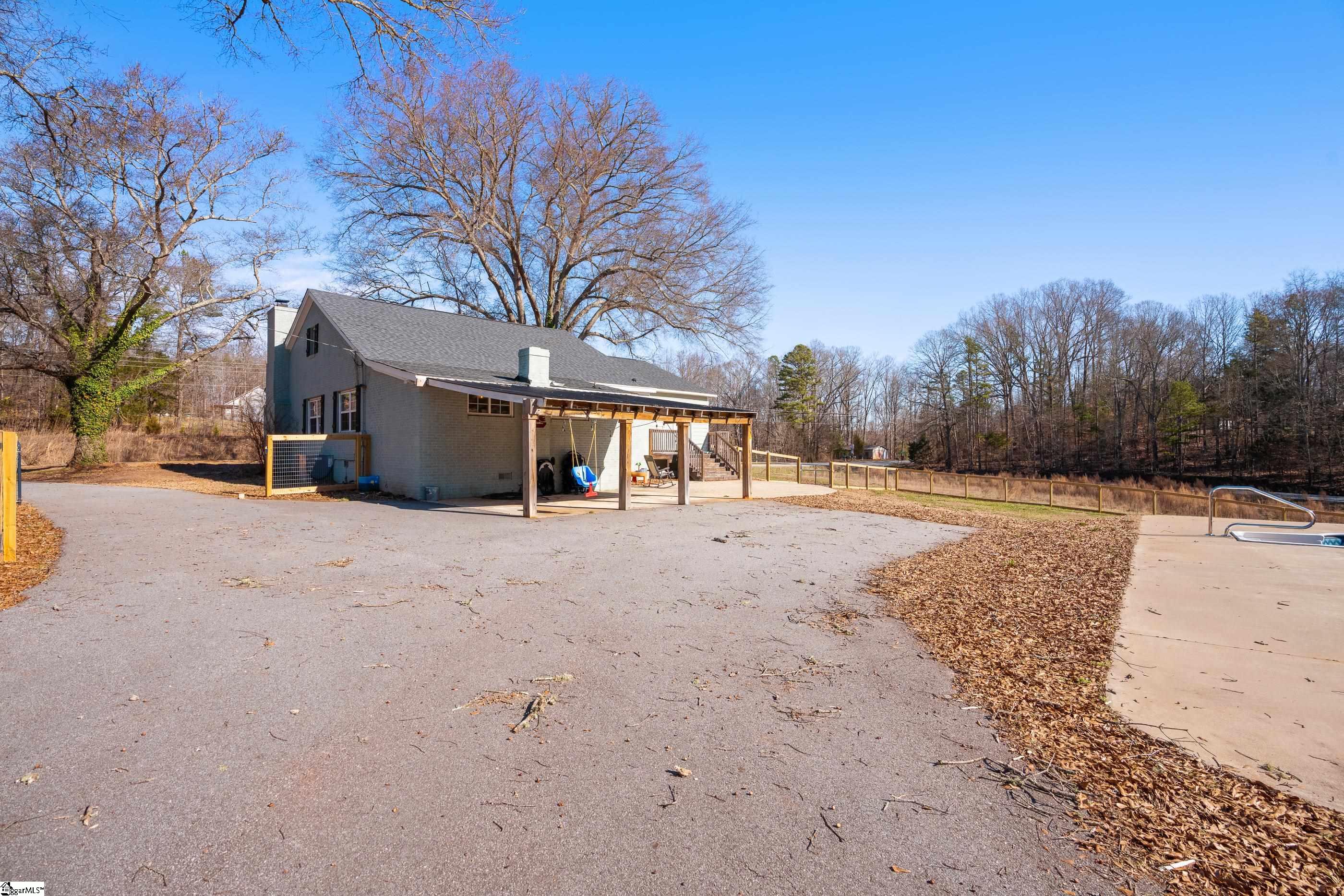 1507 Fountain Inn Road Woodruff, SC 29388 - Photo 27 of 35 Gallery Image 27