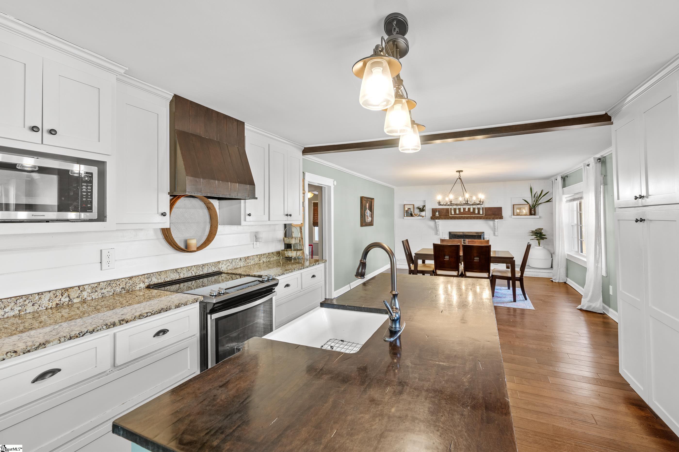 1507 Fountain Inn Road Woodruff, SC 29388 - Photo 5 of 35 Gallery Image 5