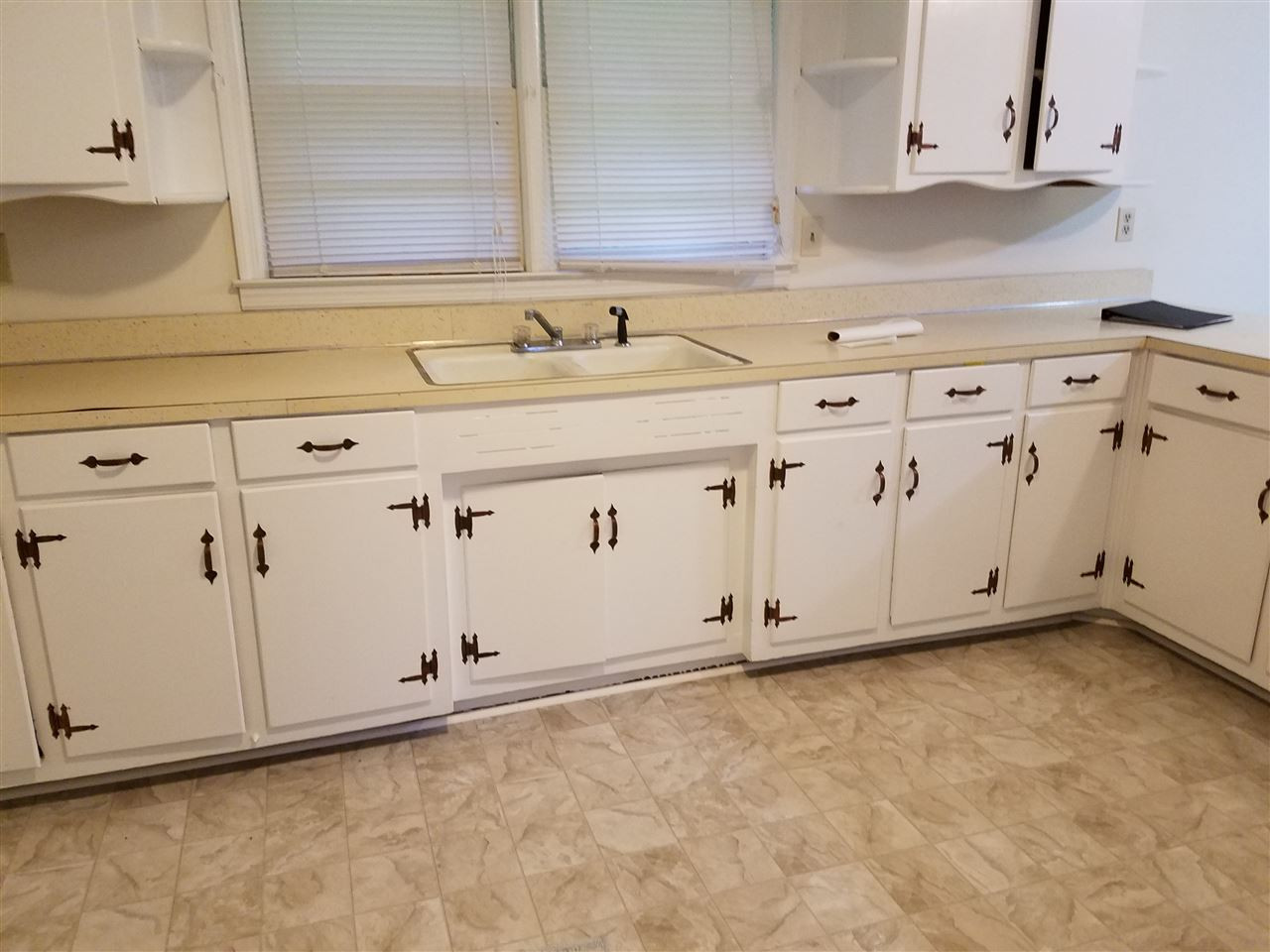 6170 Buffalo Road Selma, NC 27576 - Photo 8 of 18 Kitchen