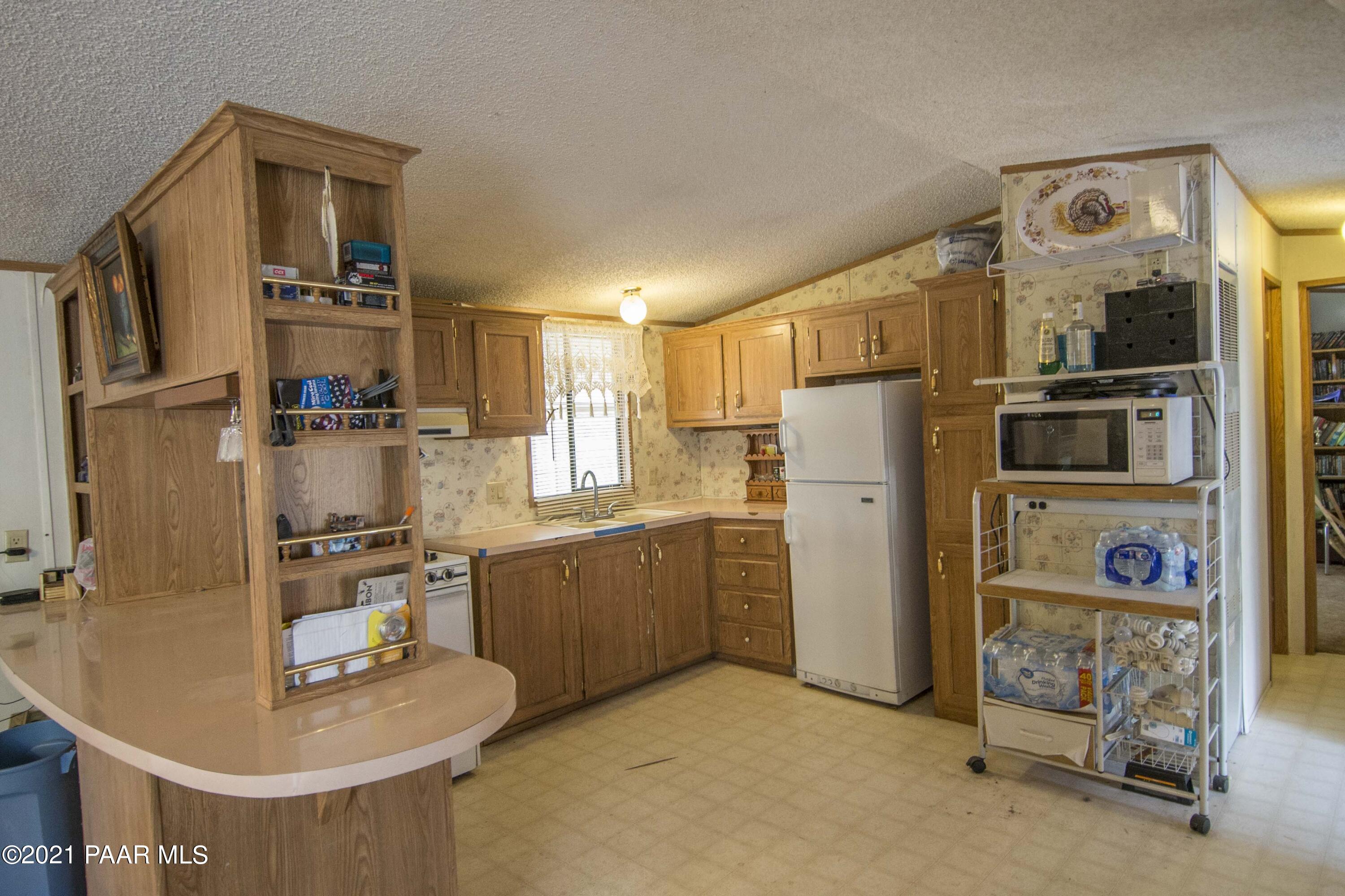 33200 West Cowboy Clint Road Seligman, AZ 86337 - Photo 5 of 35 cowboyclint (22)