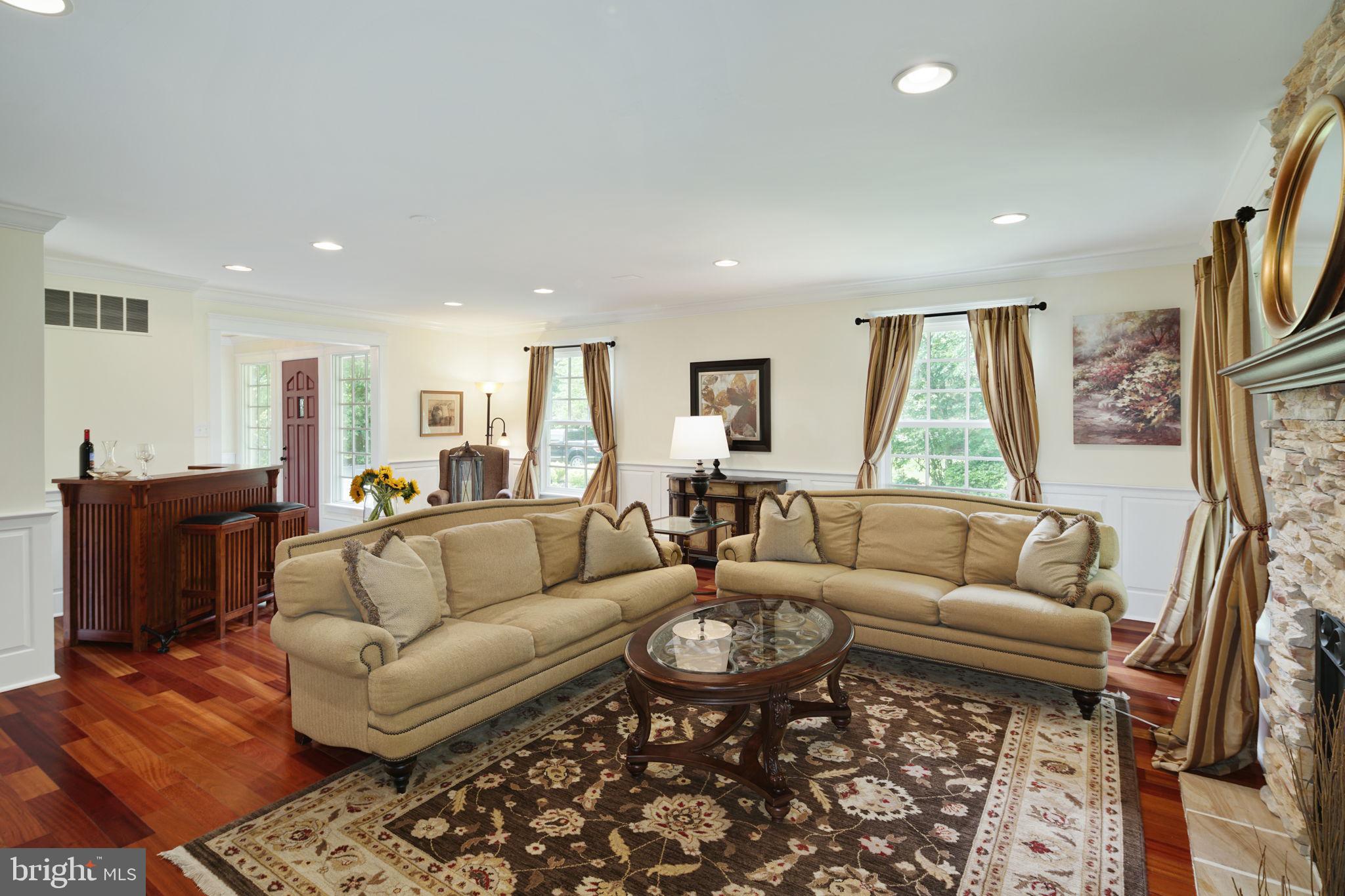 817 Riverton Road Moorestown, NJ 08057 - Photo 4 of 46 Nice spot for entertaining