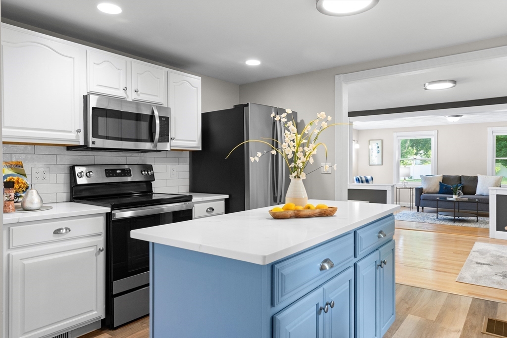 3 Summer Street, Unit 2 Topsfield, MA 01983 - Photo 8 of 38