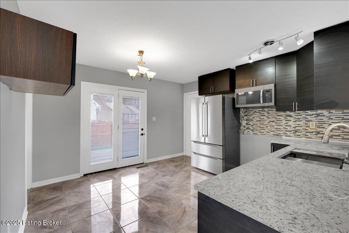 8319 Silver Fox Road Louisville, KY 40291 - Photo 9 of 34 09-8319 Silver Fox Rd-109