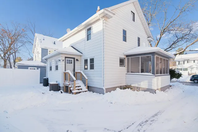 $184,900 | 911 4th Street, Jackson, MI 49203