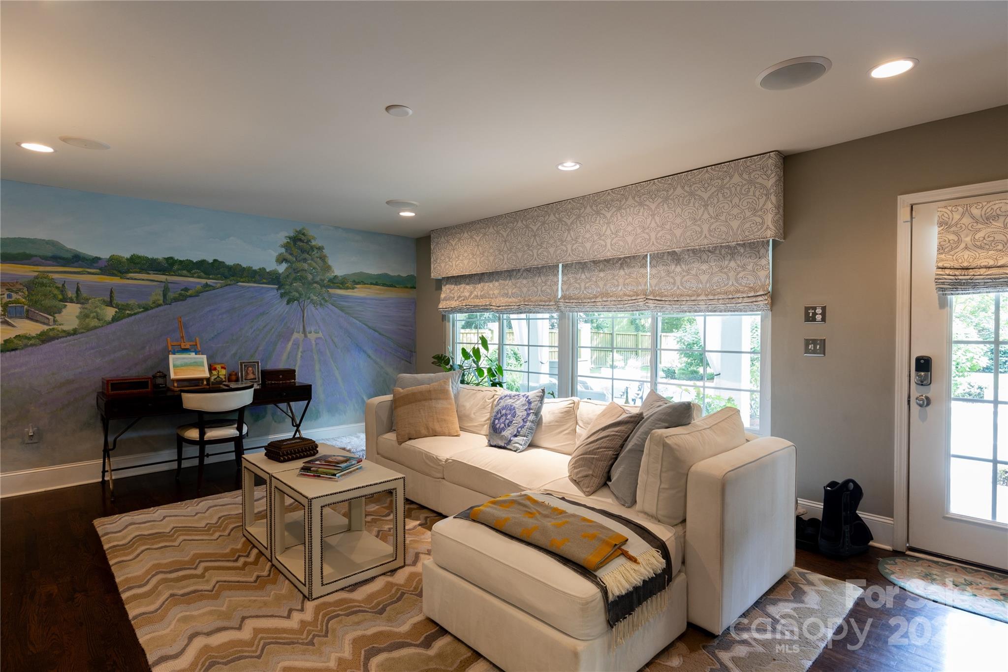 802 East Franklin Street Monroe, NC 28112 - Photo 25 of 48 a living room with furniture and a large window