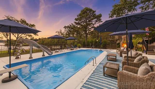 $769,999 | 188 Trout Drive, Murray, KY 42071