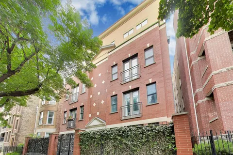 $689,000 | 844 West Diversey Parkway, Unit 3E, Chicago, IL 60614