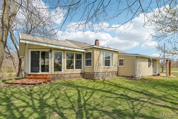 $595,000 | 1408 Nursery Avenue, Greenville, IL 62246