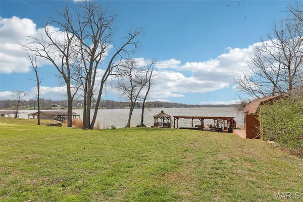 $595,000 | 1408 Nursery Avenue, Greenville, IL 62246