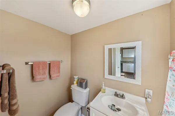 $595,000 | 1408 Nursery Avenue, Greenville, IL 62246