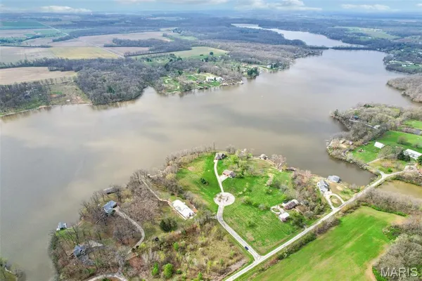 $595,000 | 1408 Nursery Avenue, Greenville, IL 62246